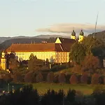 Schlossblick 2 Oder 5 * Stainz