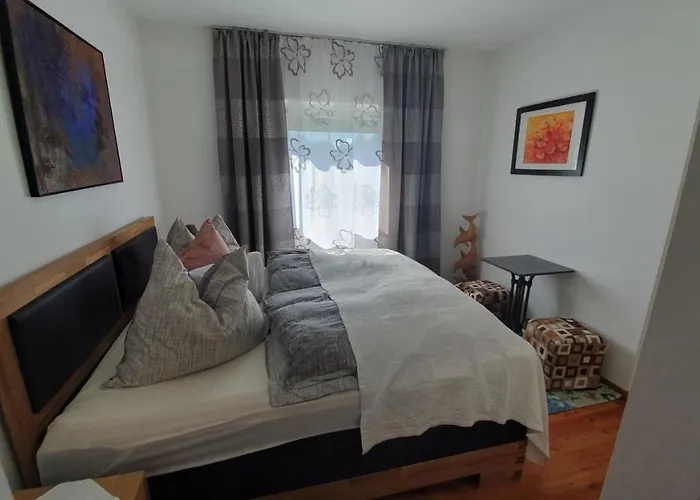 Schlossblick 2 Oder 5